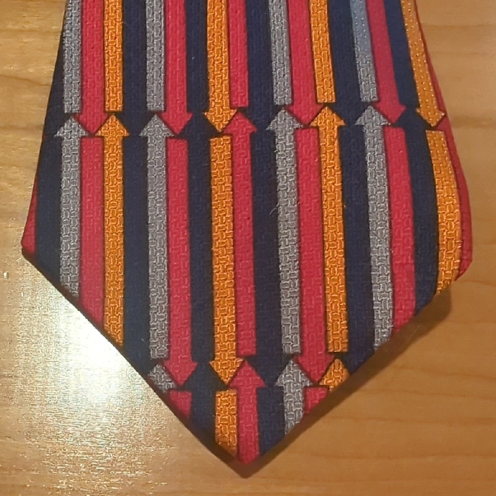 Vintage Vicky Davis Retro Multicolor Arrow Pattern Silk Tie - Navy, Red, Gold